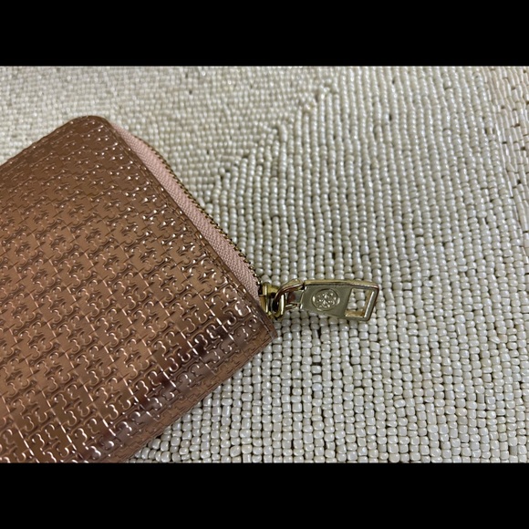 Tory Burch Metallic Rose Gold Zippered Wallet - Picture 2 of 16